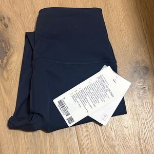 lululemon athletica leggings NEW, Authentic, & swiftly partially cropped blue LS